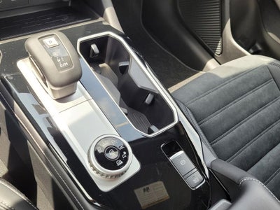 2026 Mitsubishi Outlander LE