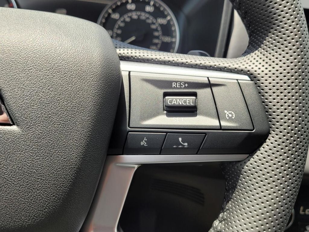 2026 Mitsubishi Outlander LE