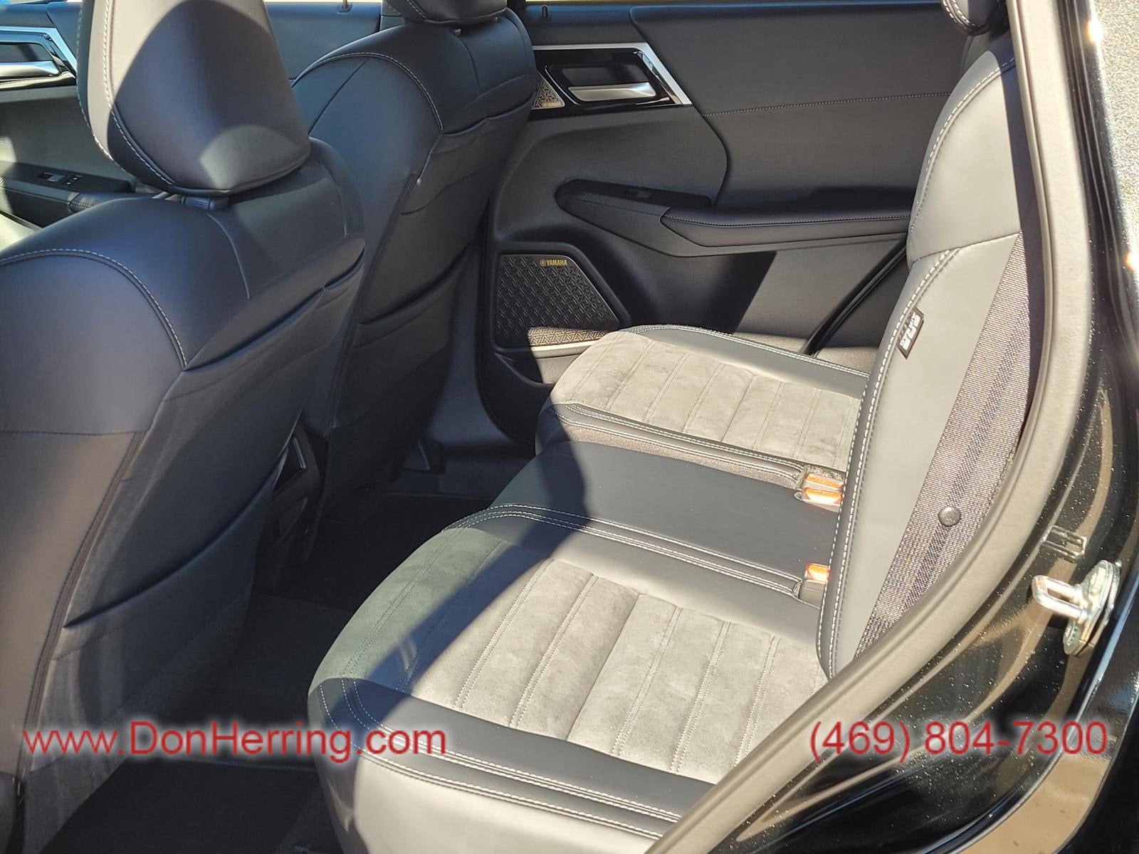 2026 Mitsubishi Outlander SE AWC