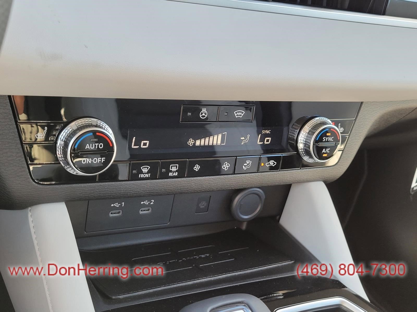 2026 Mitsubishi Outlander SE AWC