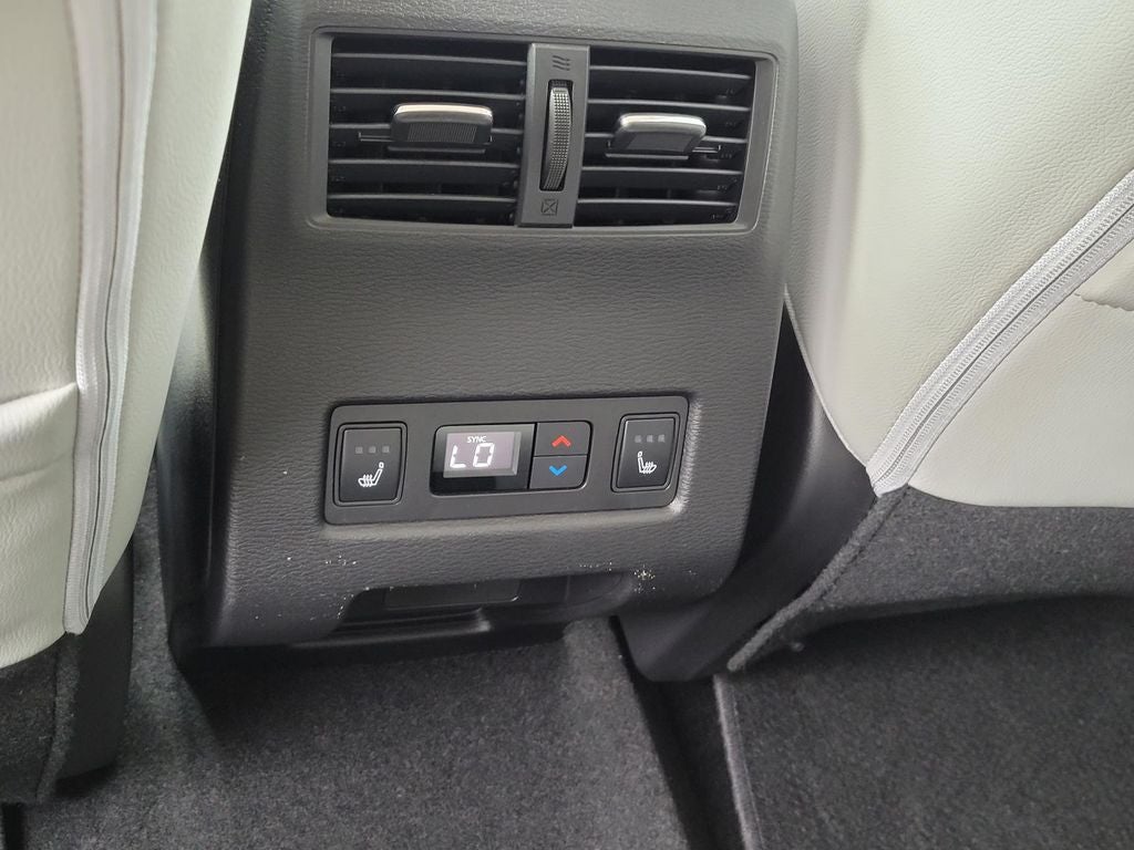 2026 Mitsubishi Outlander SEL