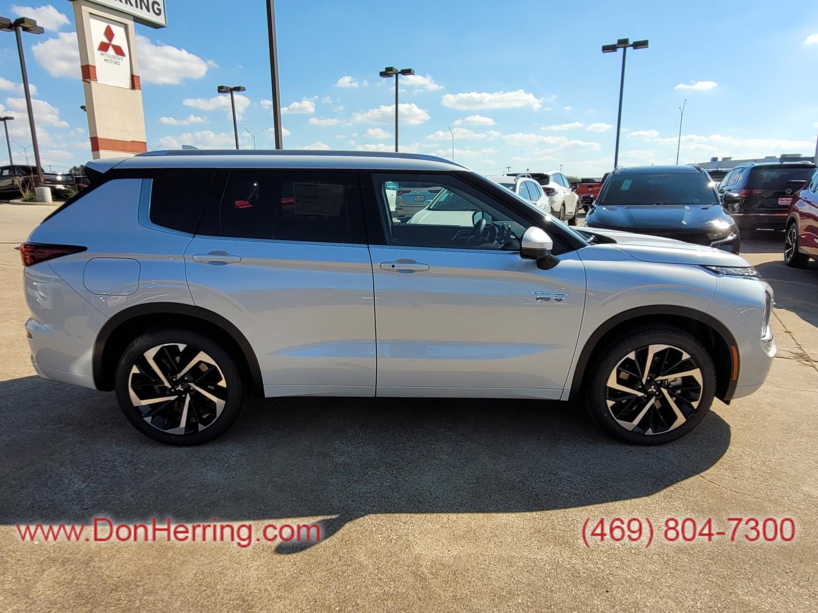 2025 Mitsubishi Outlander PHEV SEL AWC