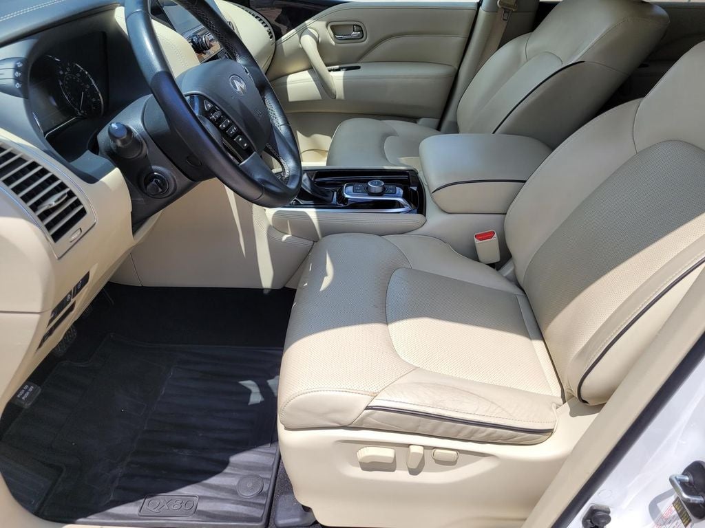 2022 INFINITI QX80 LUXE