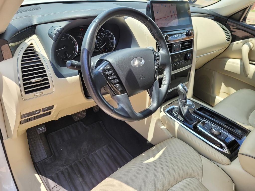 2022 INFINITI QX80 LUXE