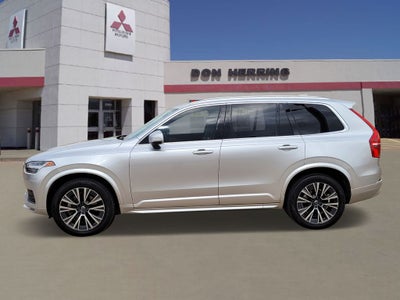 2022 Volvo XC90 Momentum