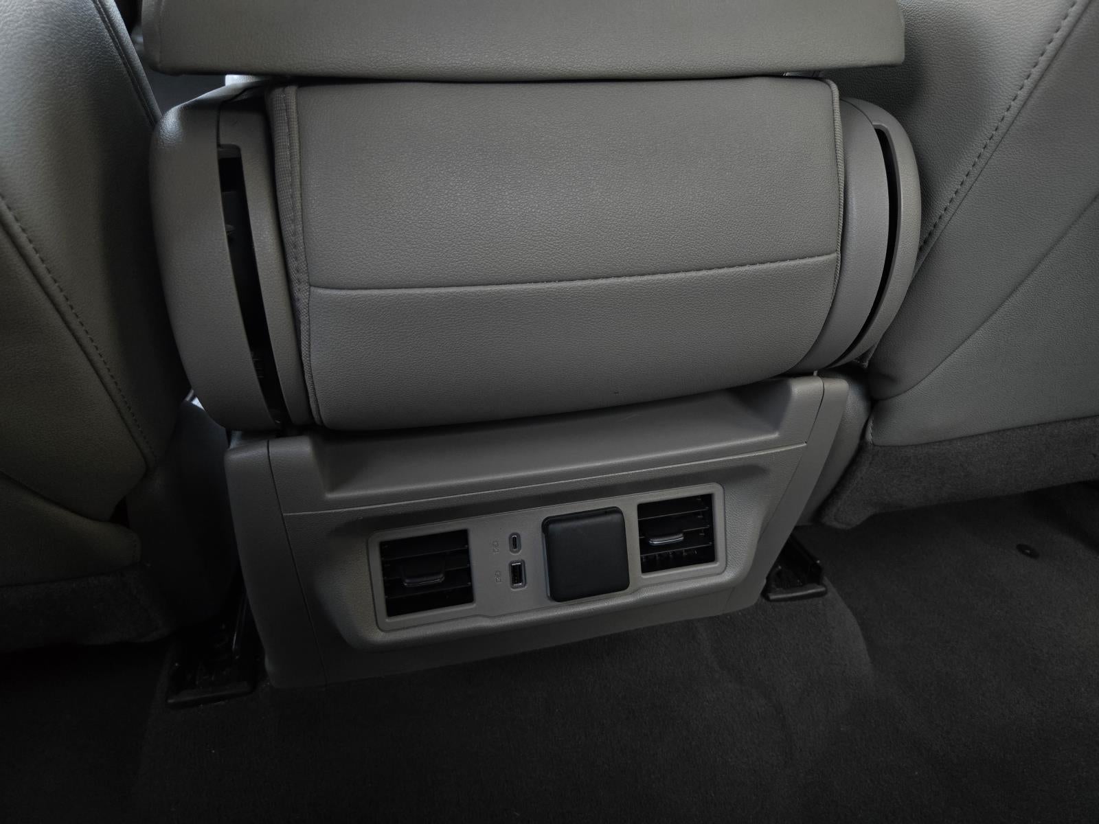 2025 GMC Sierra SLT