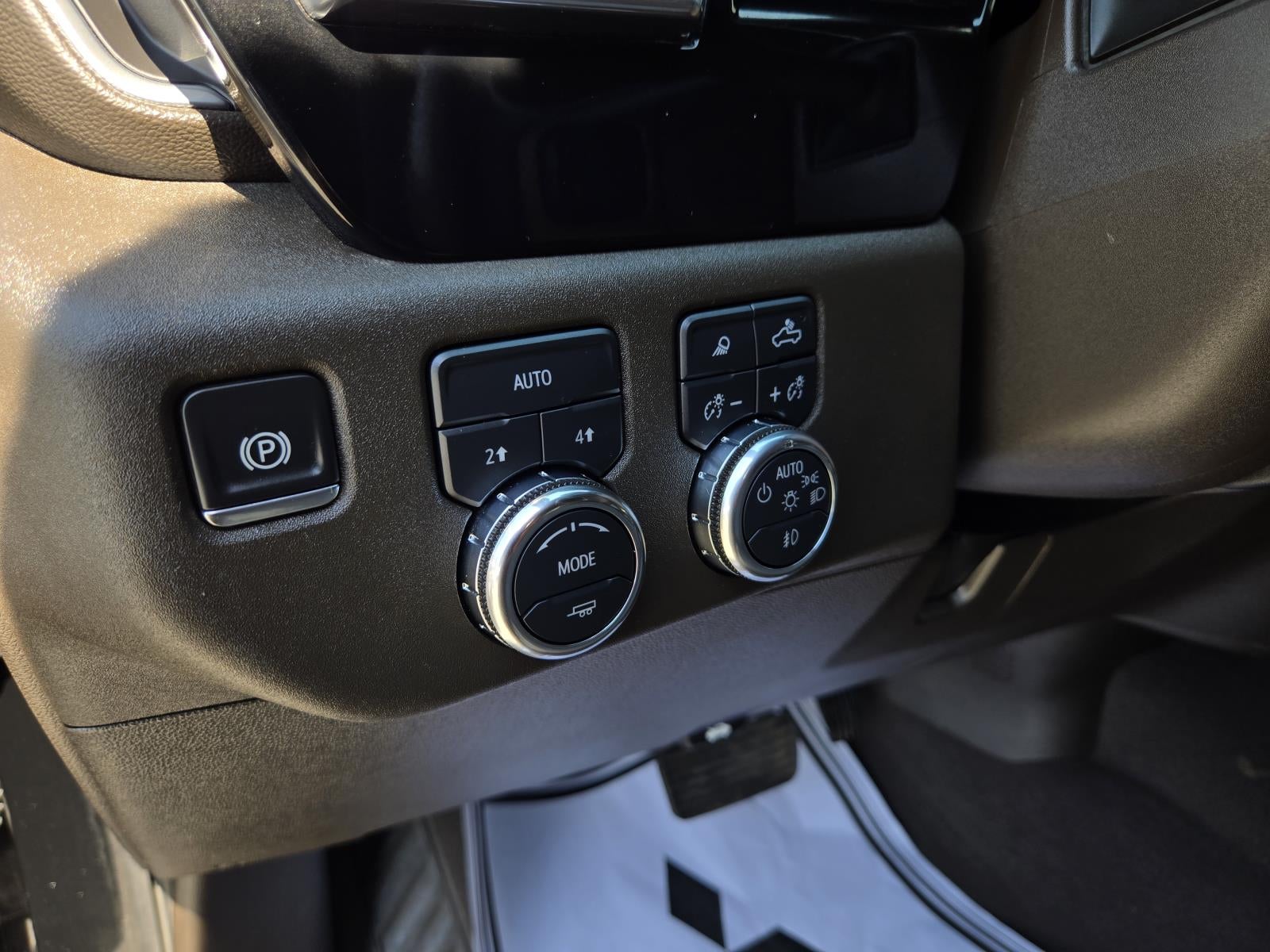 2025 GMC Sierra SLT