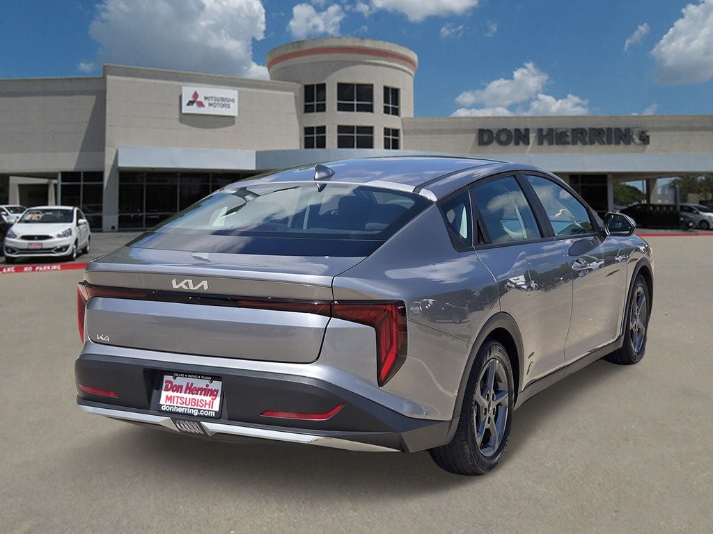 2025 Kia K4 LXS