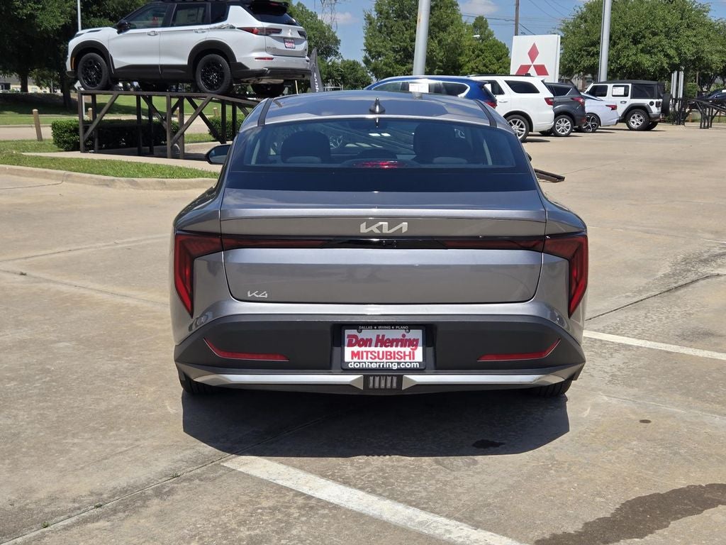 2025 Kia K4 LXS