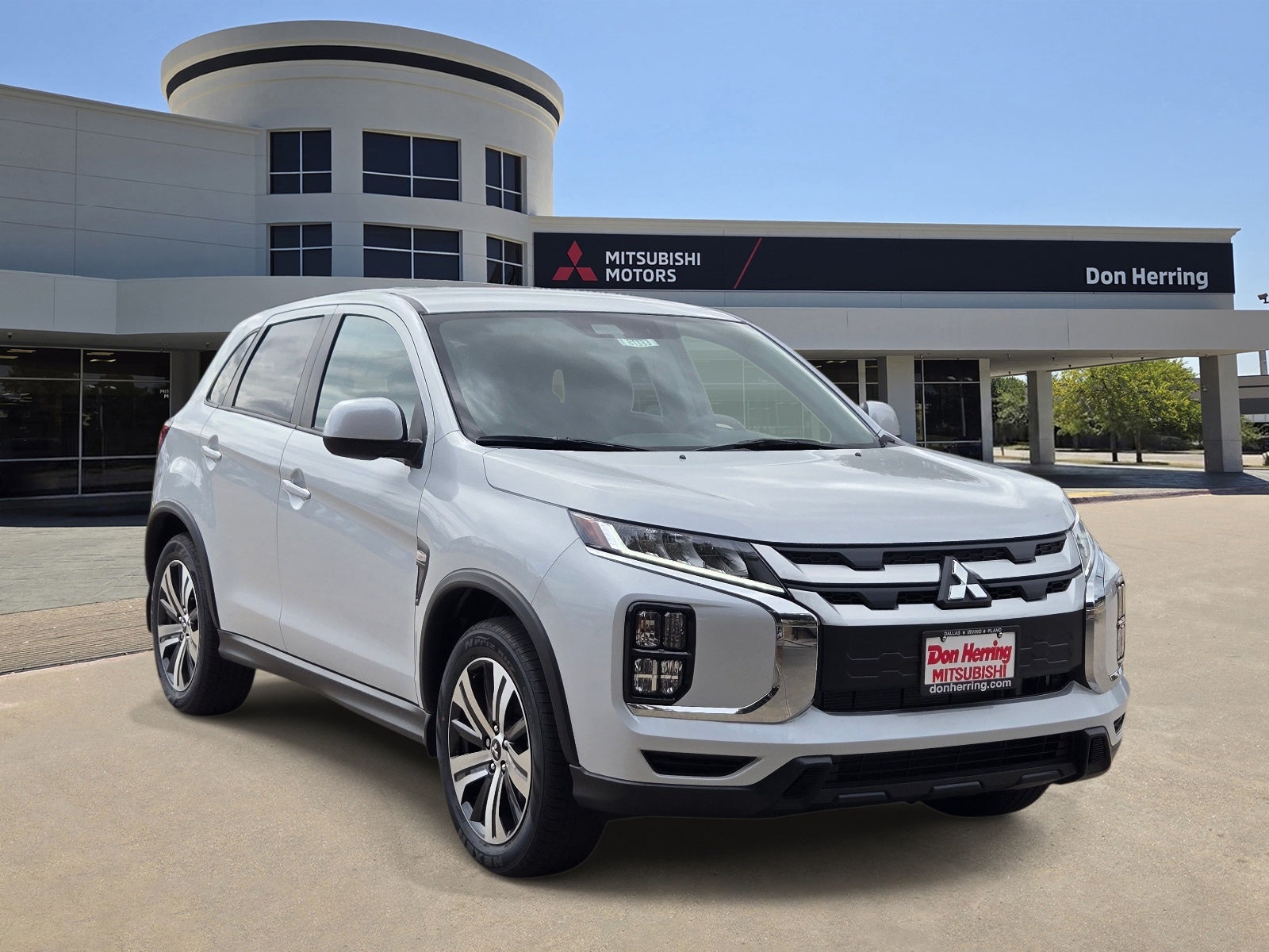 2027 Mitsubishi Outlander Sport ES