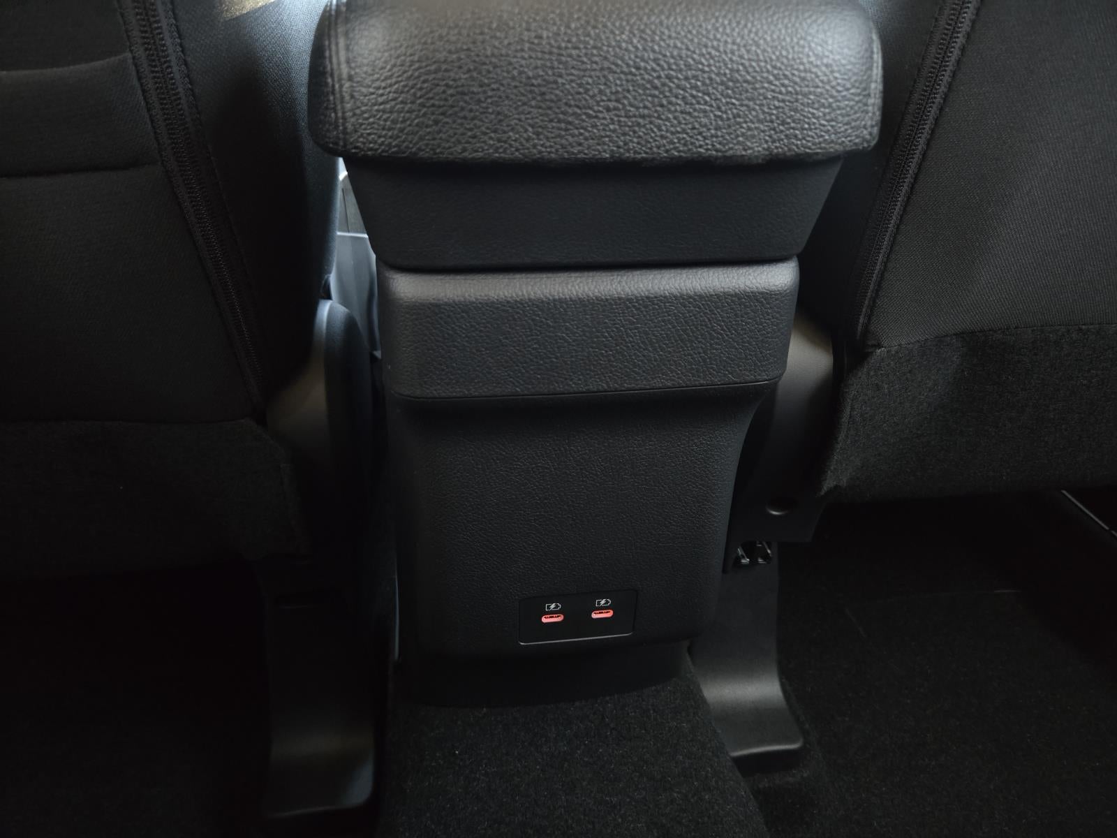 2027 Mitsubishi Outlander Sport LE
