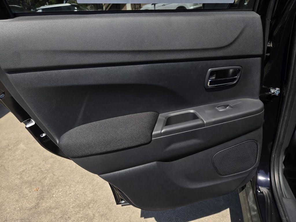 2026 Mitsubishi Outlander Sport LE