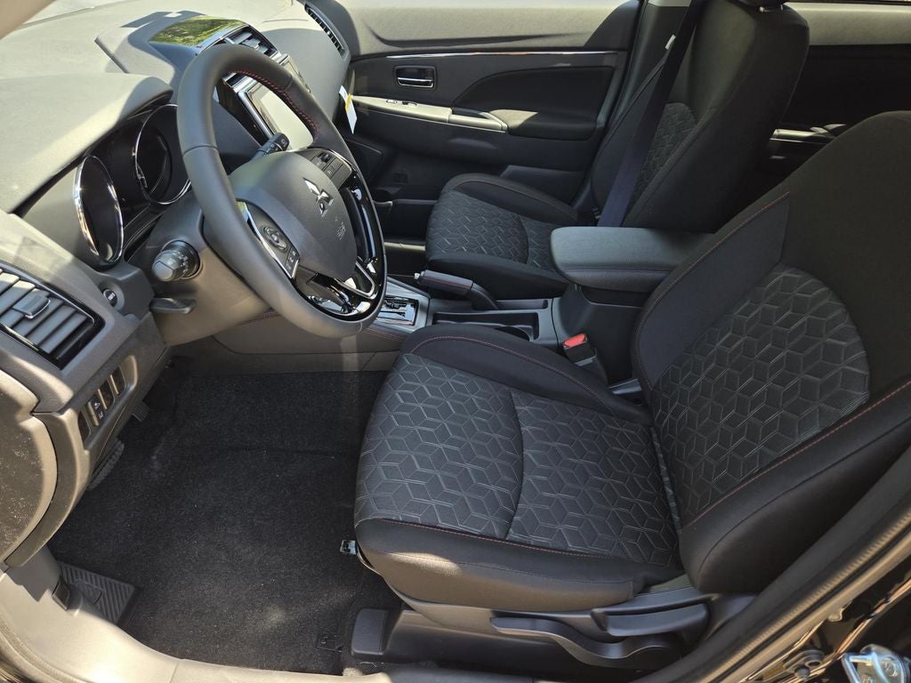 2026 Mitsubishi Outlander Sport LE