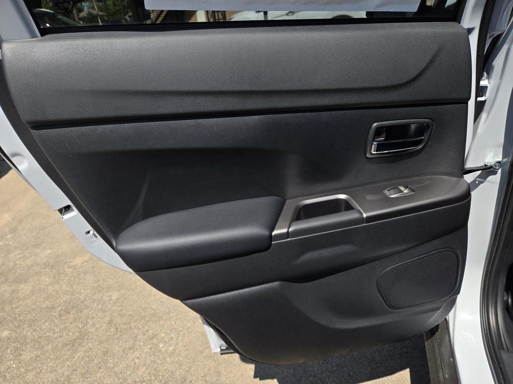 2026 Mitsubishi Outlander Sport SE