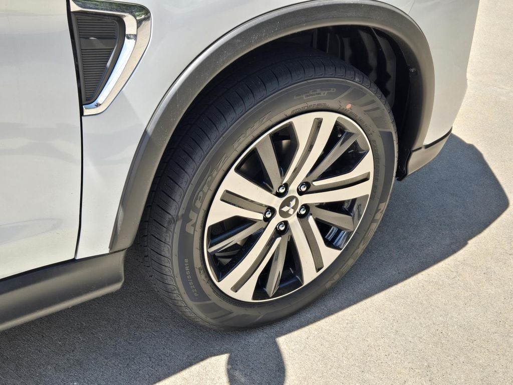 2026 Mitsubishi Outlander Sport SE