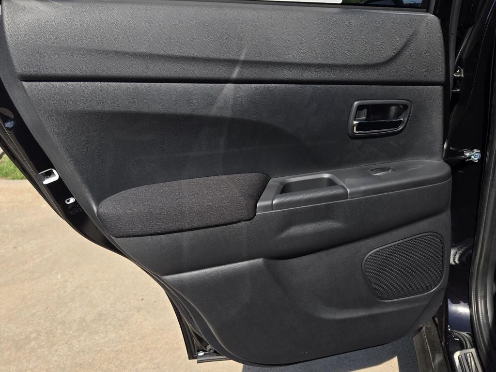 2026 Mitsubishi Outlander Sport ES