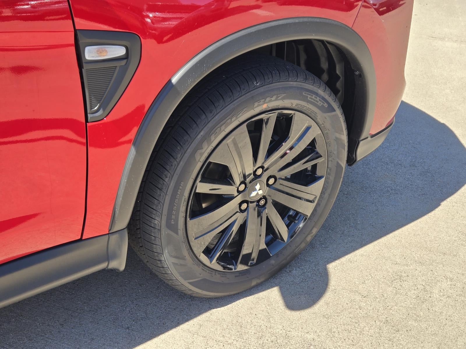 2027 Mitsubishi Outlander Sport LE