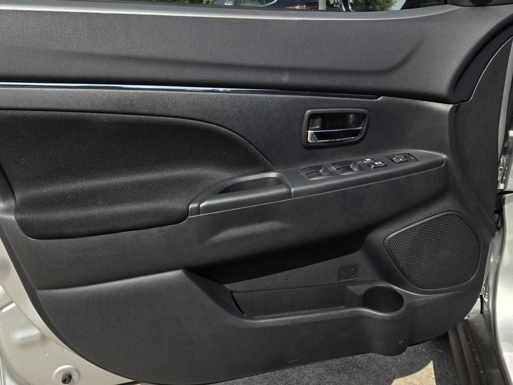 2026 Mitsubishi Outlander Sport ES