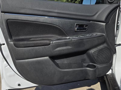 2027 Mitsubishi Outlander Sport LE