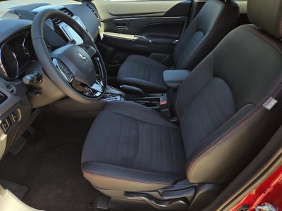 2027 Mitsubishi Outlander Sport SE