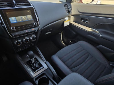 2027 Mitsubishi Outlander Sport SE