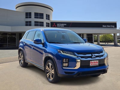 2027 Mitsubishi Outlander Sport SE
