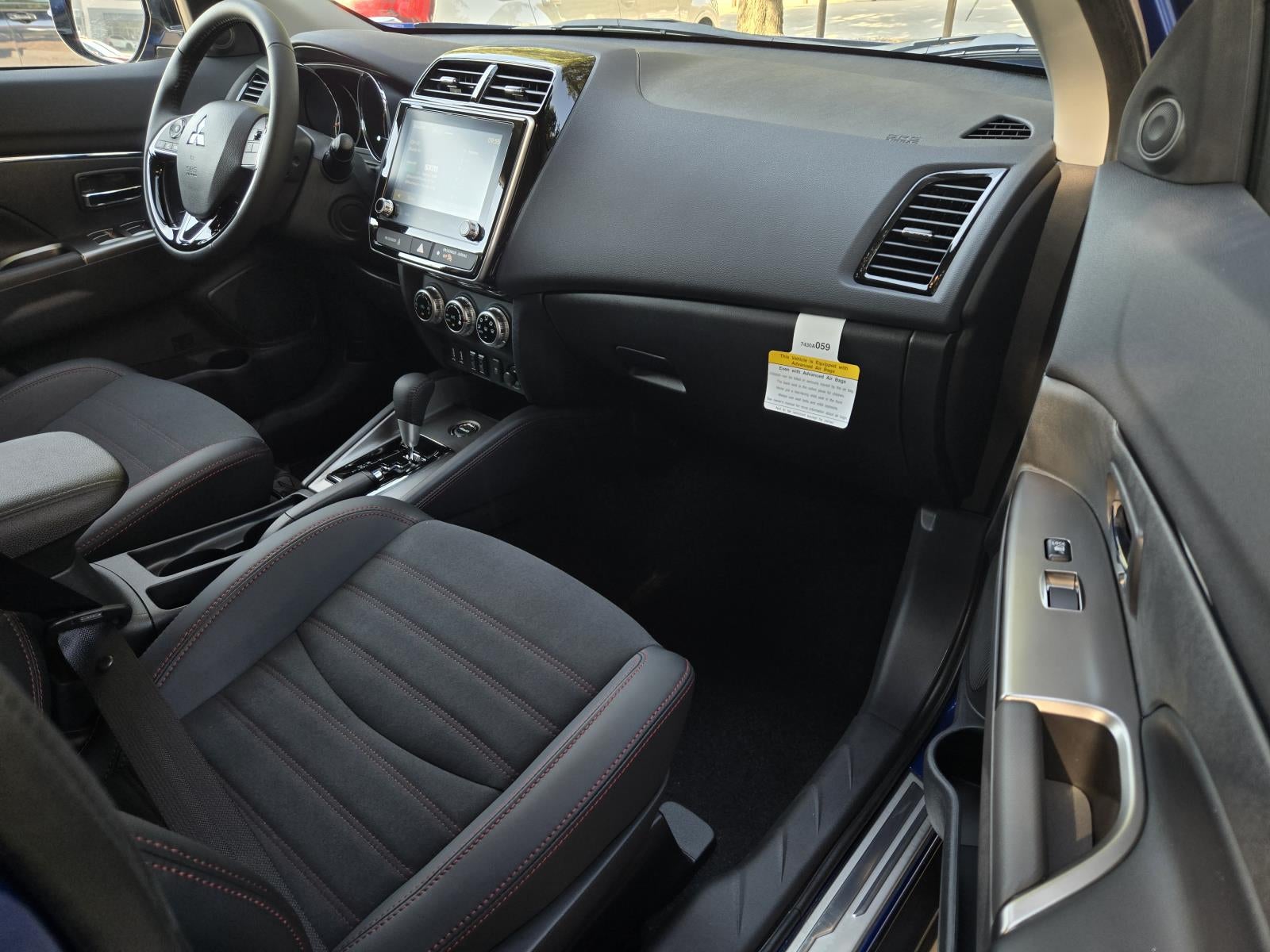 2027 Mitsubishi Outlander Sport SE