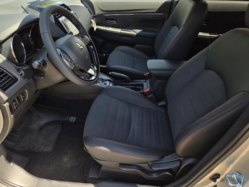 2026 Mitsubishi Outlander Sport SE