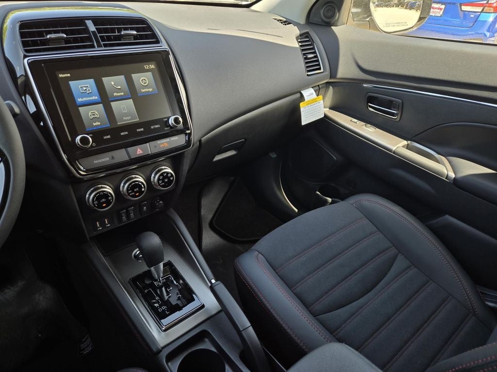 2026 Mitsubishi Outlander Sport SE