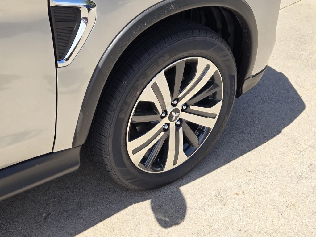 2026 Mitsubishi Outlander Sport SE