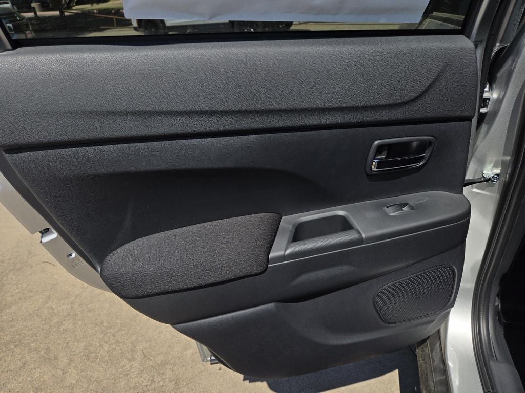 2026 Mitsubishi Outlander Sport SE