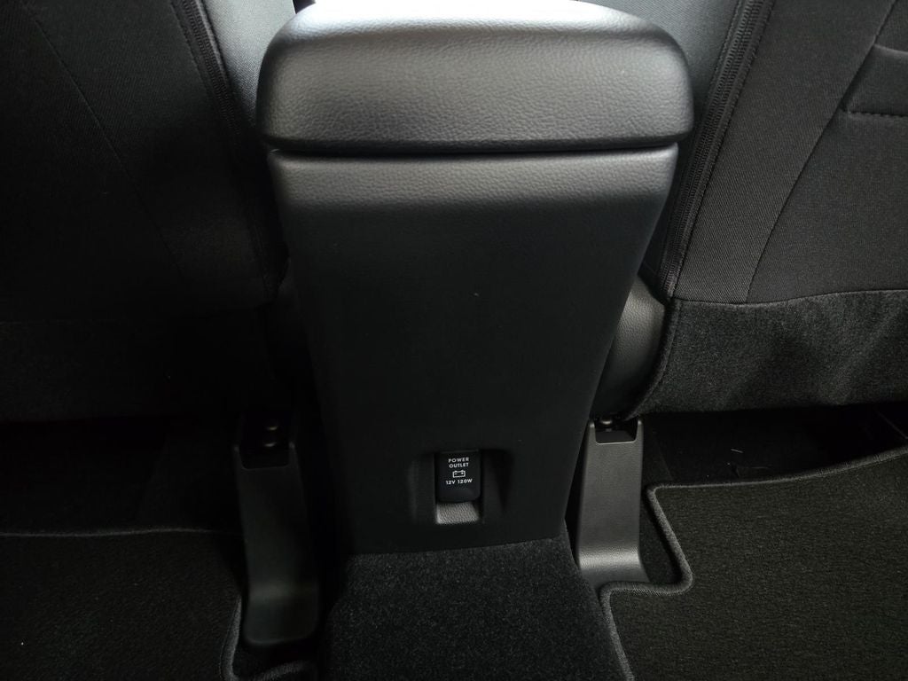 2026 Mitsubishi Eclipse Cross LE