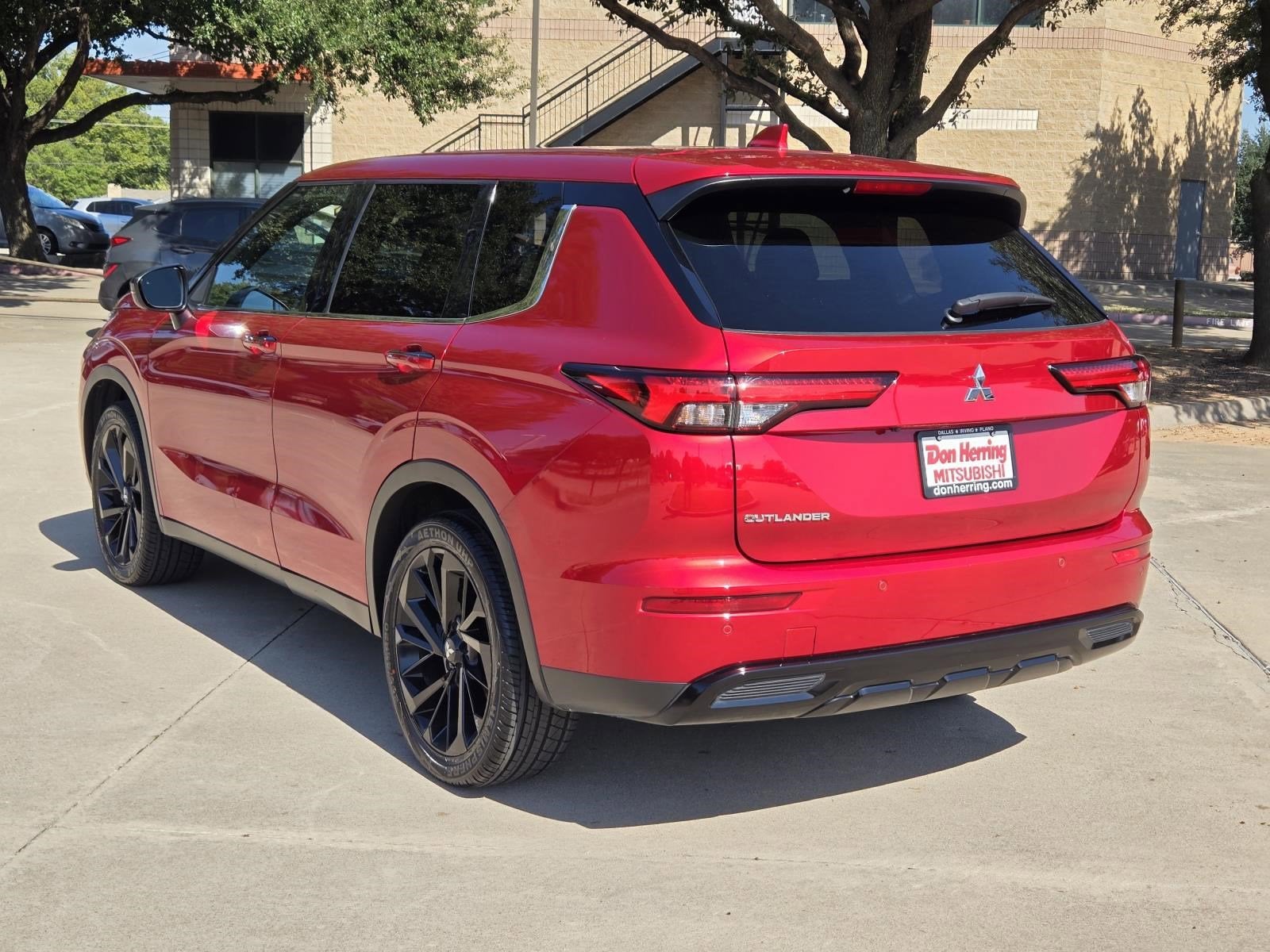 2022 Mitsubishi Outlander Black Edition