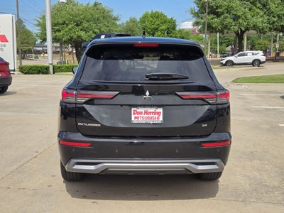2026 Mitsubishi Outlander SE