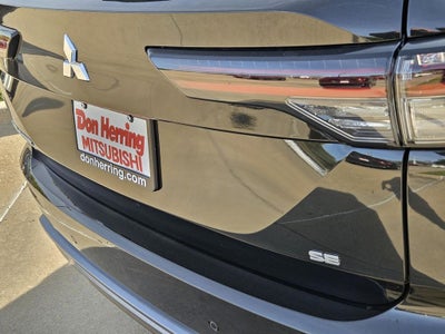 2026 Mitsubishi Outlander SE