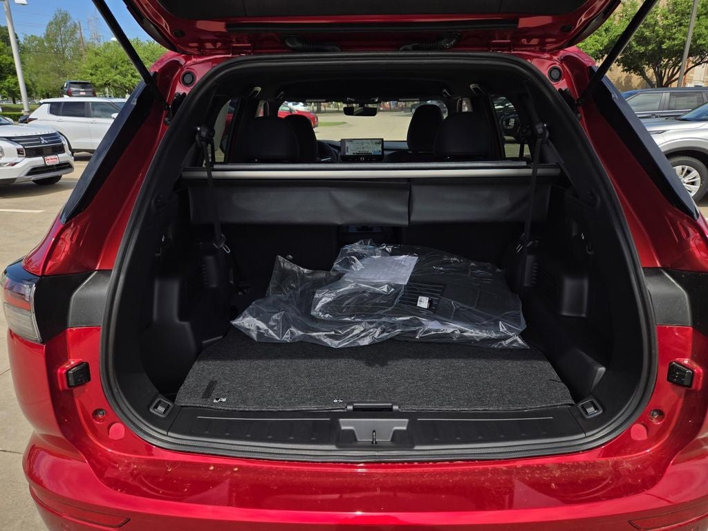 2026 Mitsubishi Outlander LE