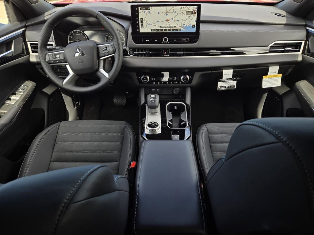2026 Mitsubishi Outlander LE