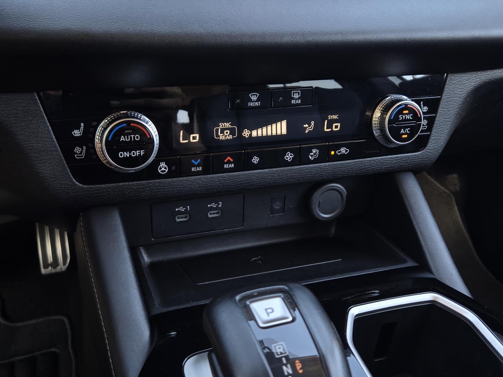 2025 Mitsubishi Outlander SEL