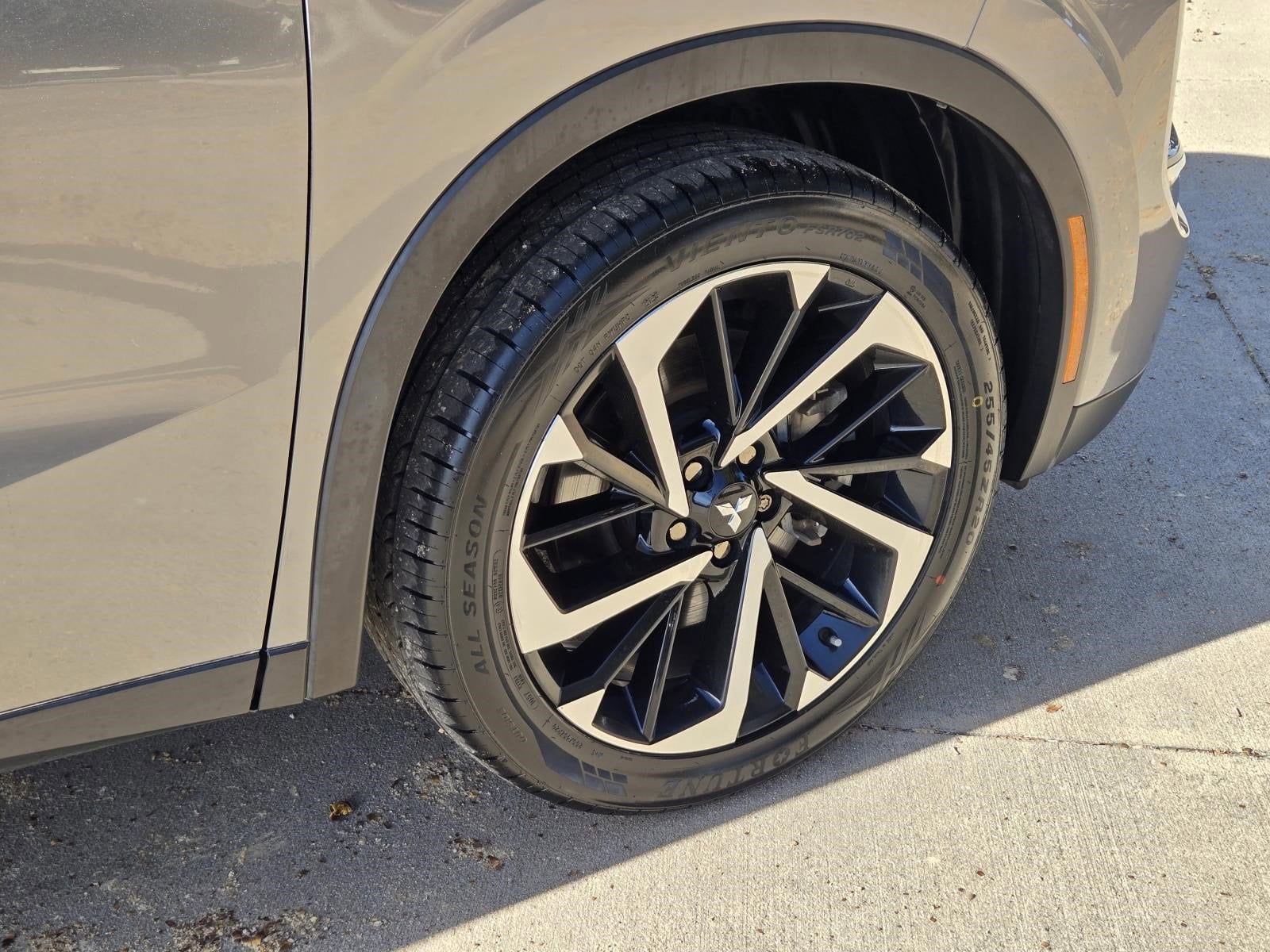 2022 Mitsubishi Outlander SE