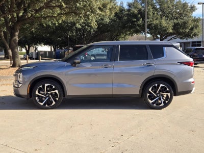 2022 Mitsubishi Outlander SE