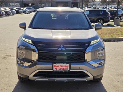 2022 Mitsubishi Outlander SE