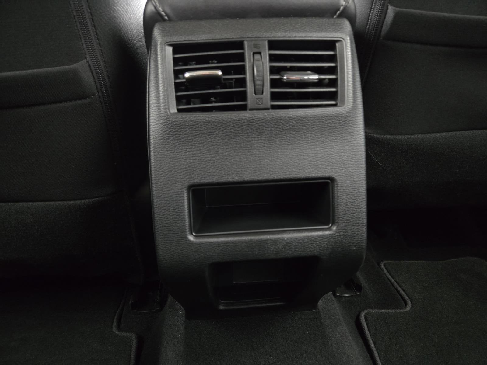 2025 Mitsubishi Outlander ES