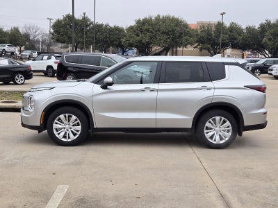 2025 Mitsubishi Outlander ES