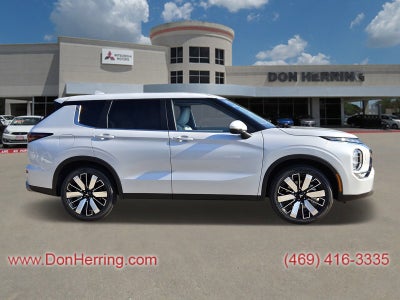 2025 Mitsubishi Outlander SE AWC