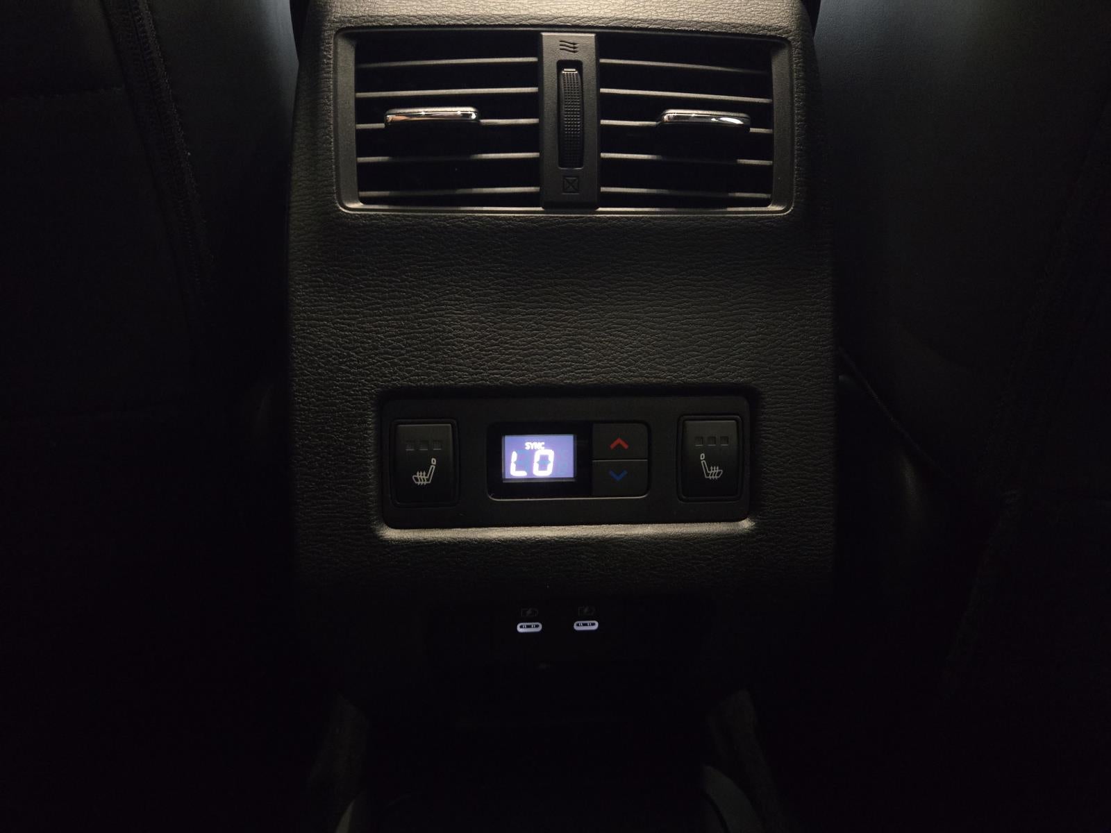 2026 Mitsubishi Outlander PHEV Black Edition