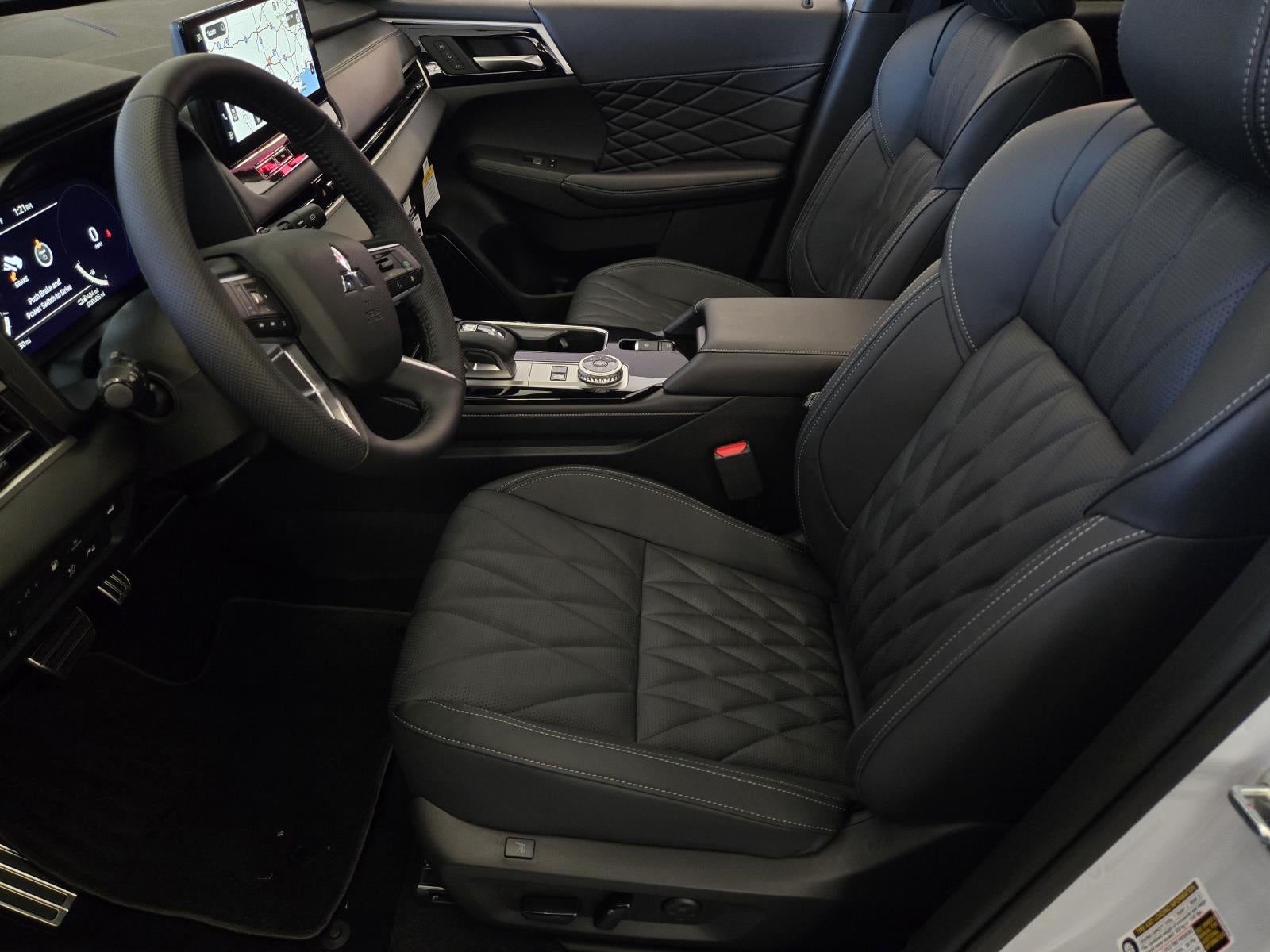 2026 Mitsubishi Outlander PHEV Black Edition