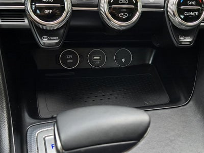 2022 Genesis G70 2.0T