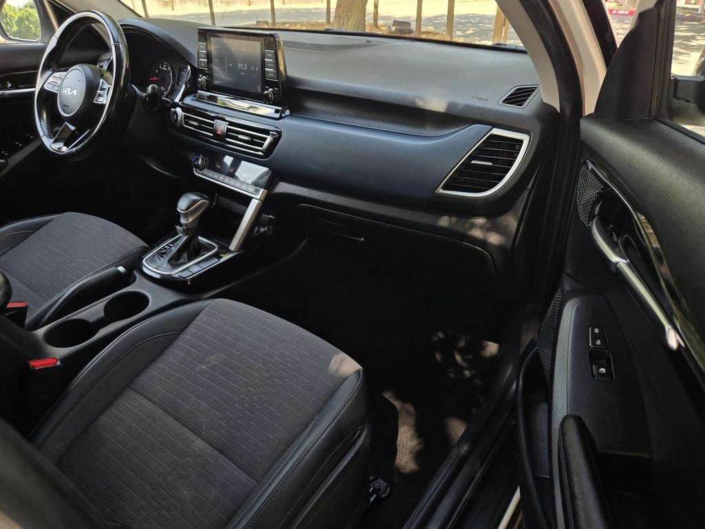 2023 Kia Seltos S