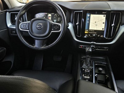 2018 Volvo XC60 Momentum