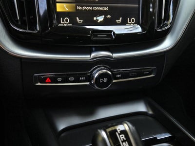 2018 Volvo XC60 Momentum